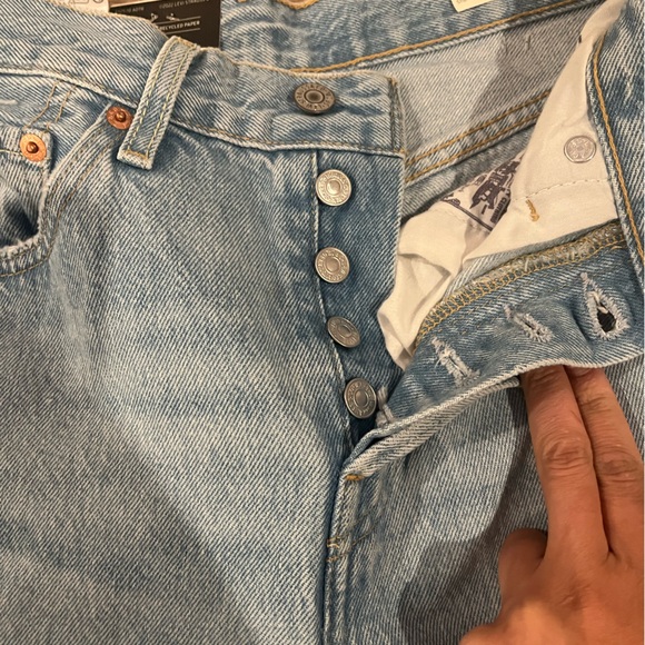 Levis 501 - Picture 4 of 9